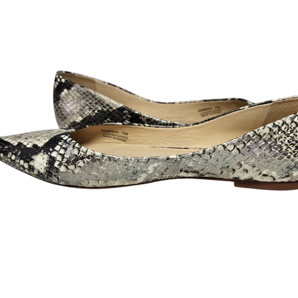 Botkier Annika Grey/Silver Snake Embossed Pointed Ballet Flats Size 7 - Picture 3 of 12